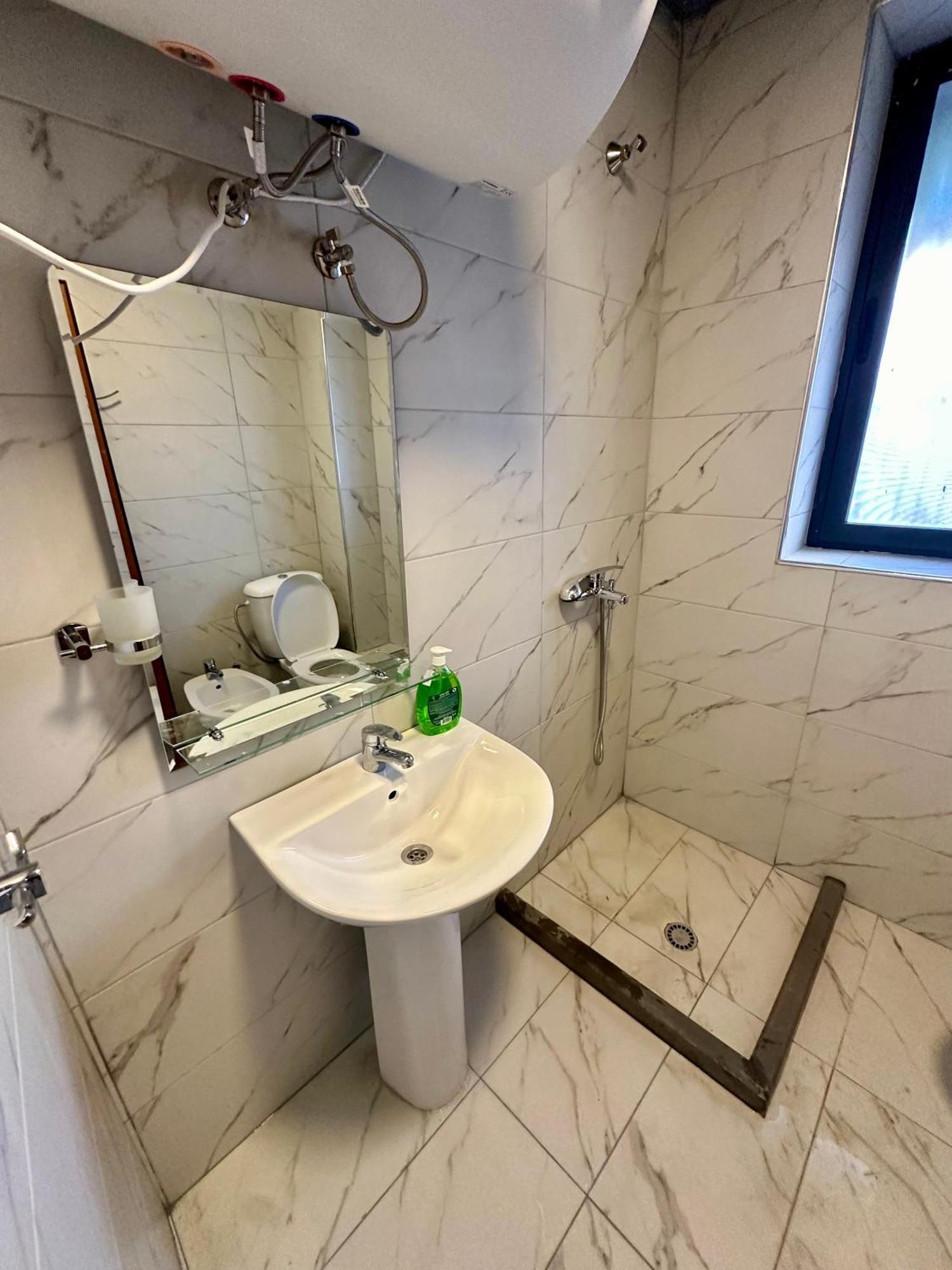 Krid Tirana Studio Flat Екстериор снимка