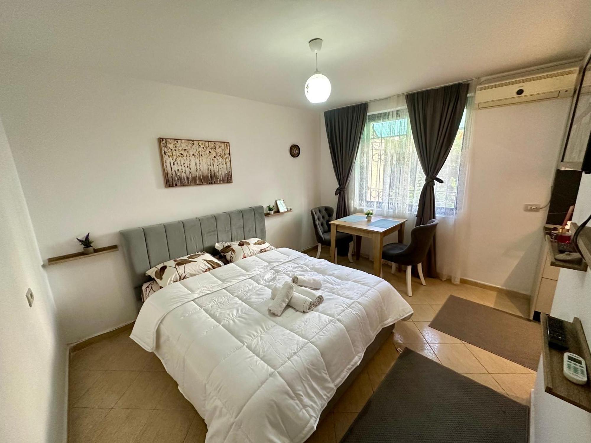 Krid Tirana Studio Flat Екстериор снимка