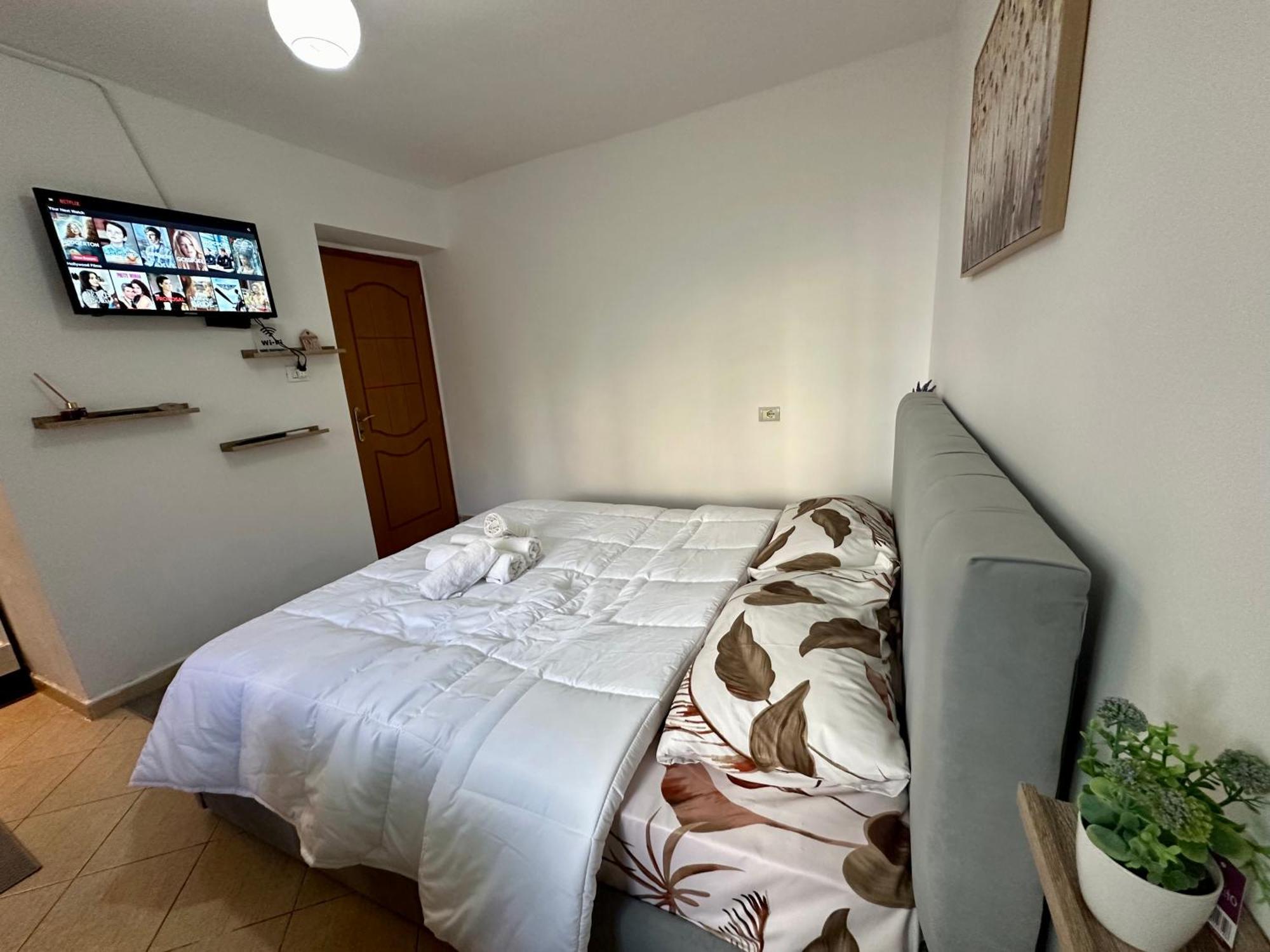 Krid Tirana Studio Flat Екстериор снимка