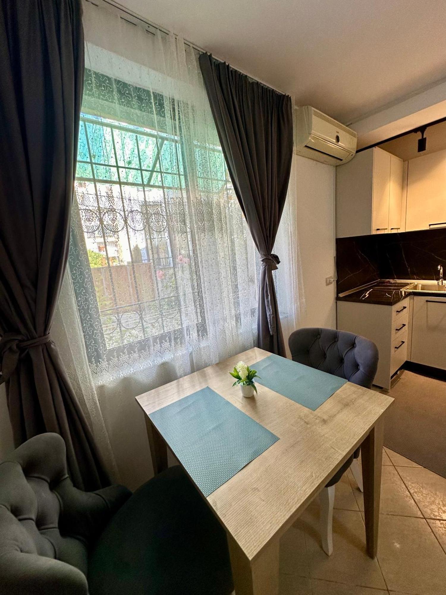 Krid Tirana Studio Flat Екстериор снимка