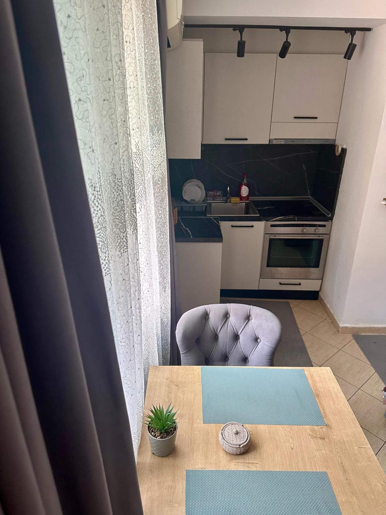 Krid Tirana Studio Flat Екстериор снимка